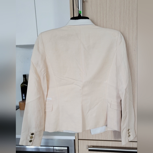 Linen Blazer - Picture 4 of 4